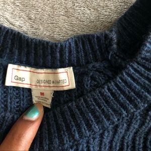 Old navy sweater